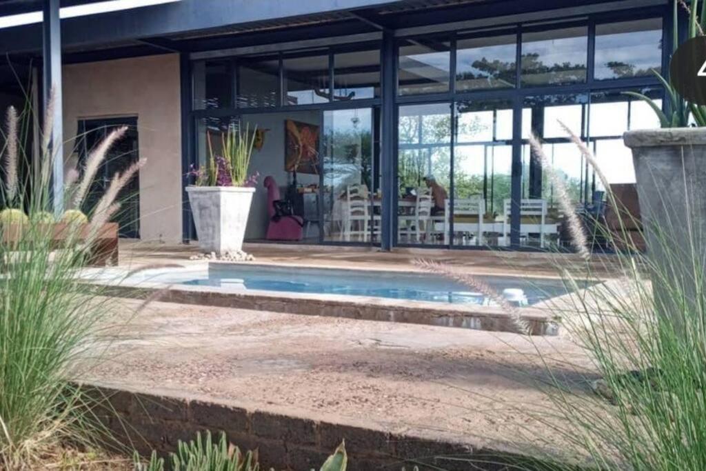 Hackberry House Black Thorn Cottage, Off Grid Khemsbok Exterior photo